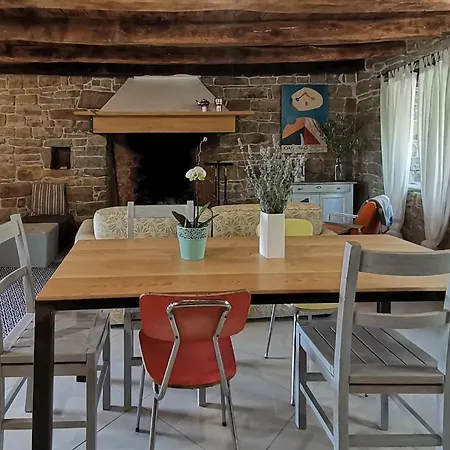 Casa de Férias 2 Bedroom Awesome In Ipsi Antonci (Groznjan)